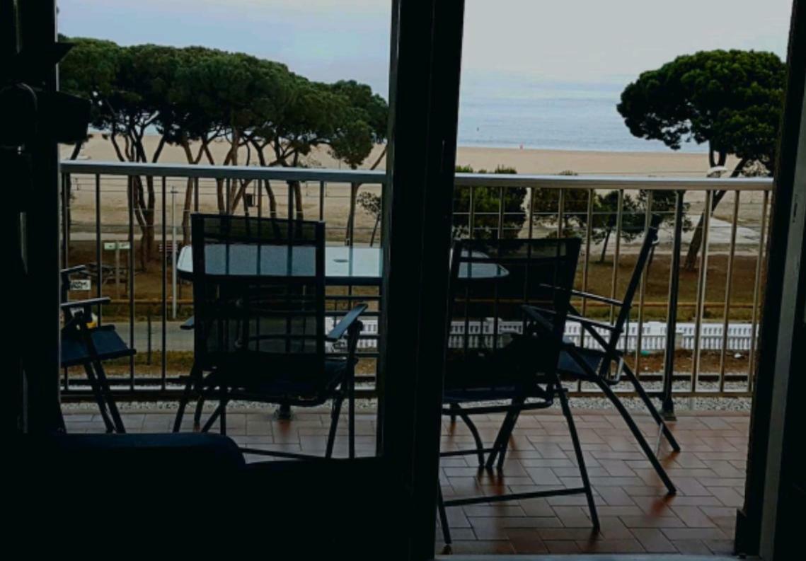 Apartamento Malgrat De Mar Esterno foto